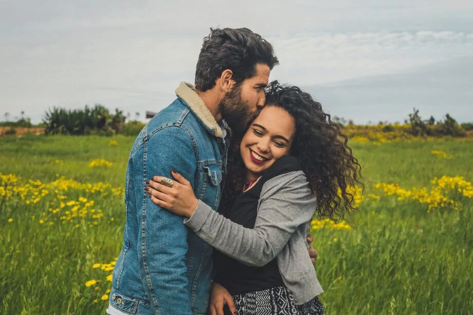 woman-smiling-loving-man-tmj-dental-health-chalet-dental-care-st-paul-mn