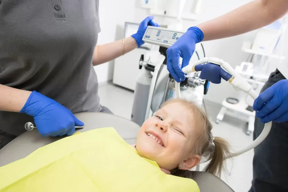child-at-dentist-office-st-paul-mn-chalet-dental-care